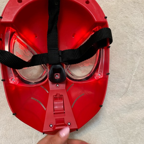 Spider man mask - Picture 4 of 7